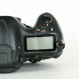 Nikon D4S