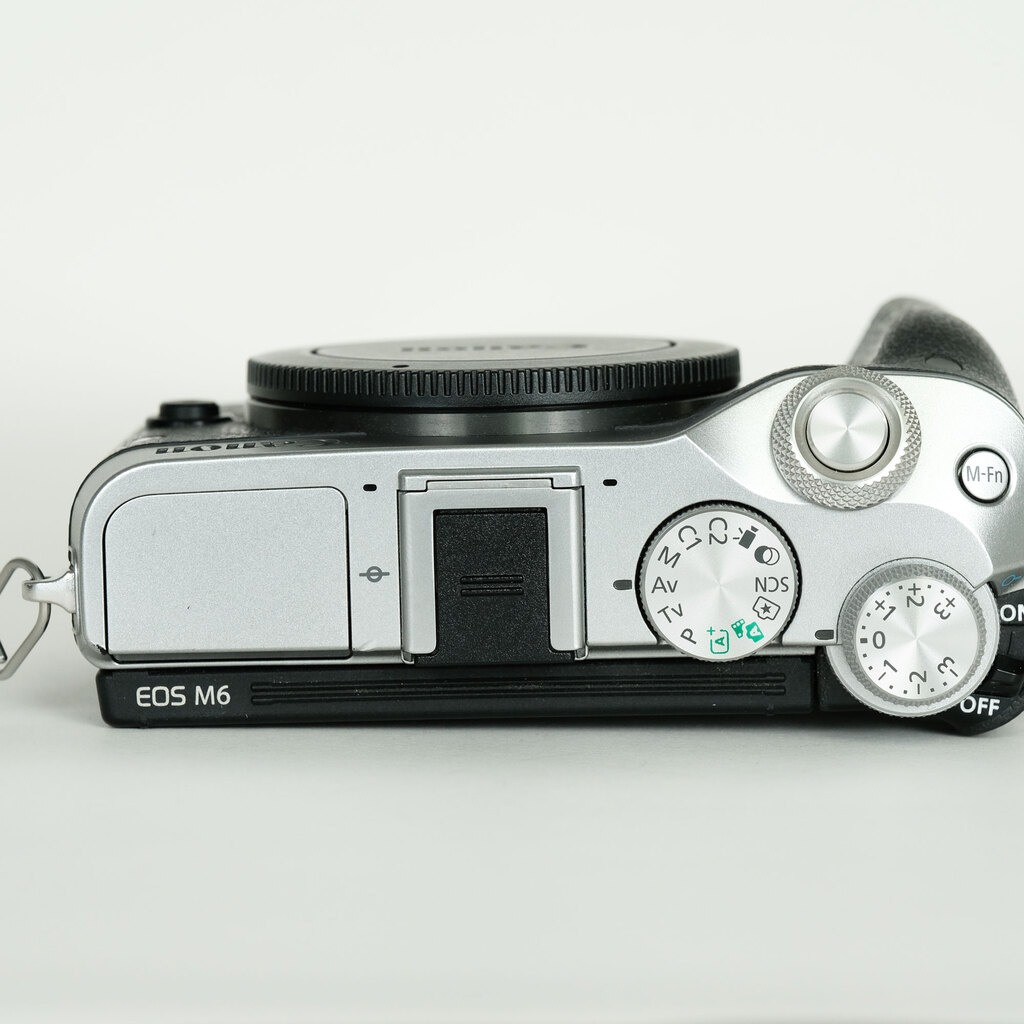 Canon EOS M6の出品 | ONE SCENE（ワンシーン）