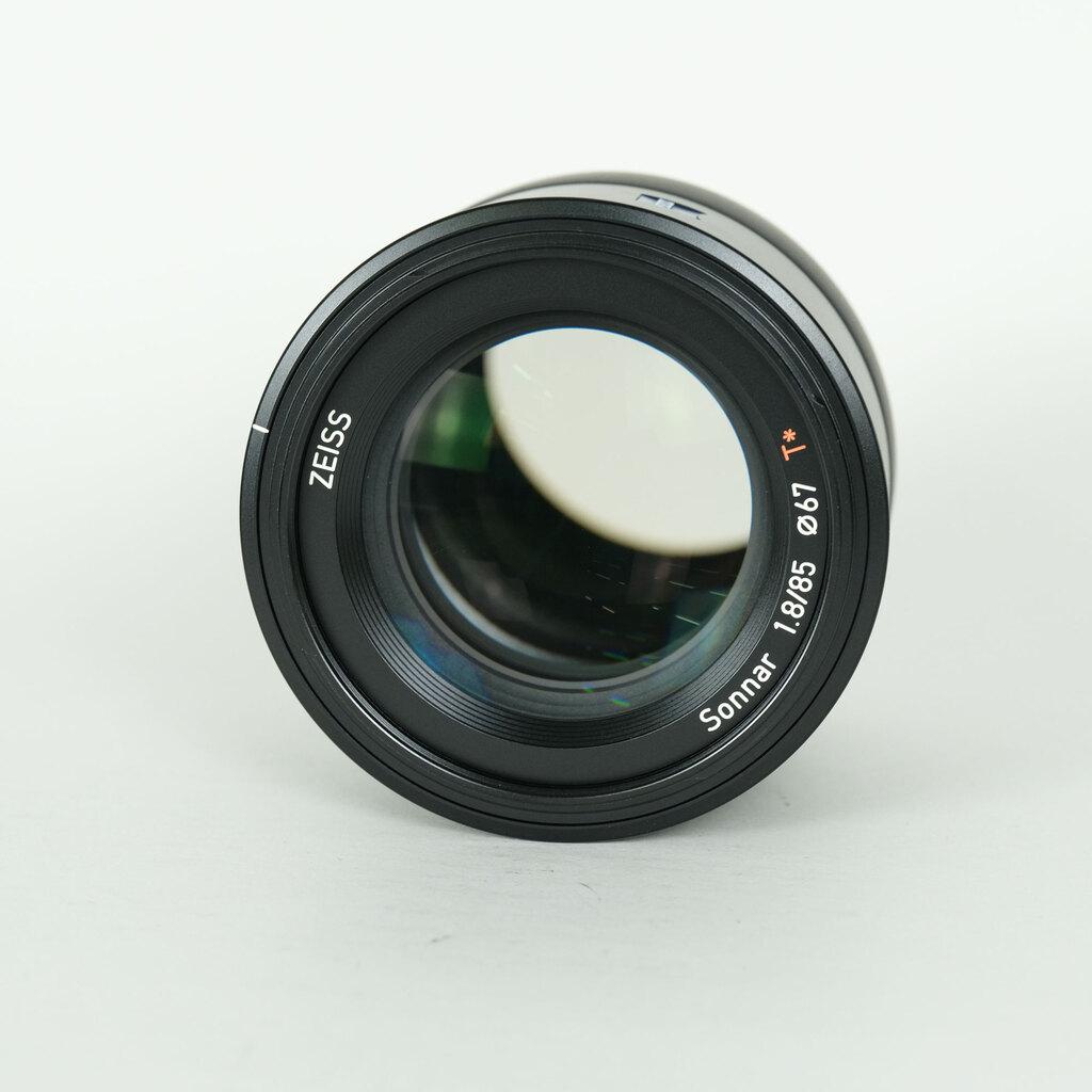 Carl Zeiss Batis 1.8/85 [ソニーE用]の出品 | ONE SCENE（ワンシーン）