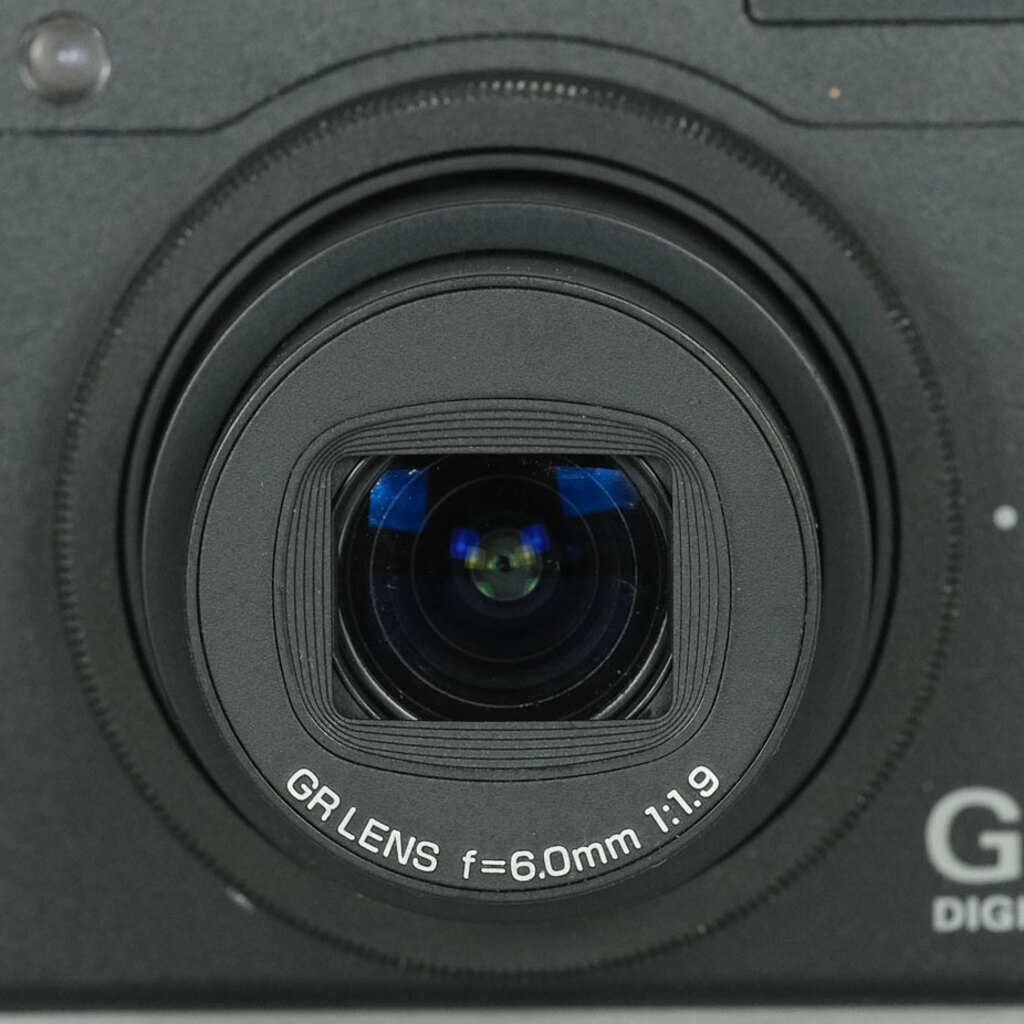 RICOH GR DIGITAL III ≪S数11458回≫ Ricoh unveils GR Digital III digital compact: Digital Photography
