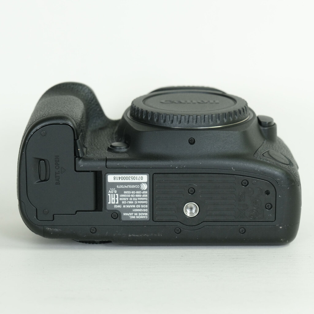 Canon EOS 5D Mark IV Canon EOS 5D Mark IV