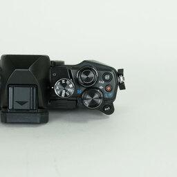 OLYMPUS OM-D E-M10 Mark II