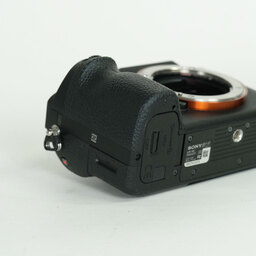 SONY α7 II（ILCE-7M2）