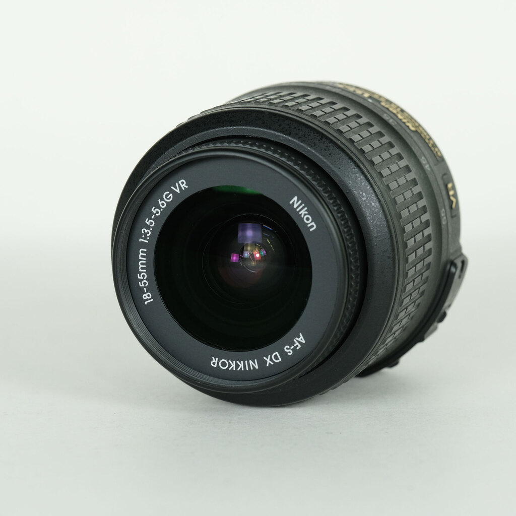 Nikon AF-S DX NIKKOR 18-55mm F3.5-5.6 G VRの出品 | ONE SCENE（ワン