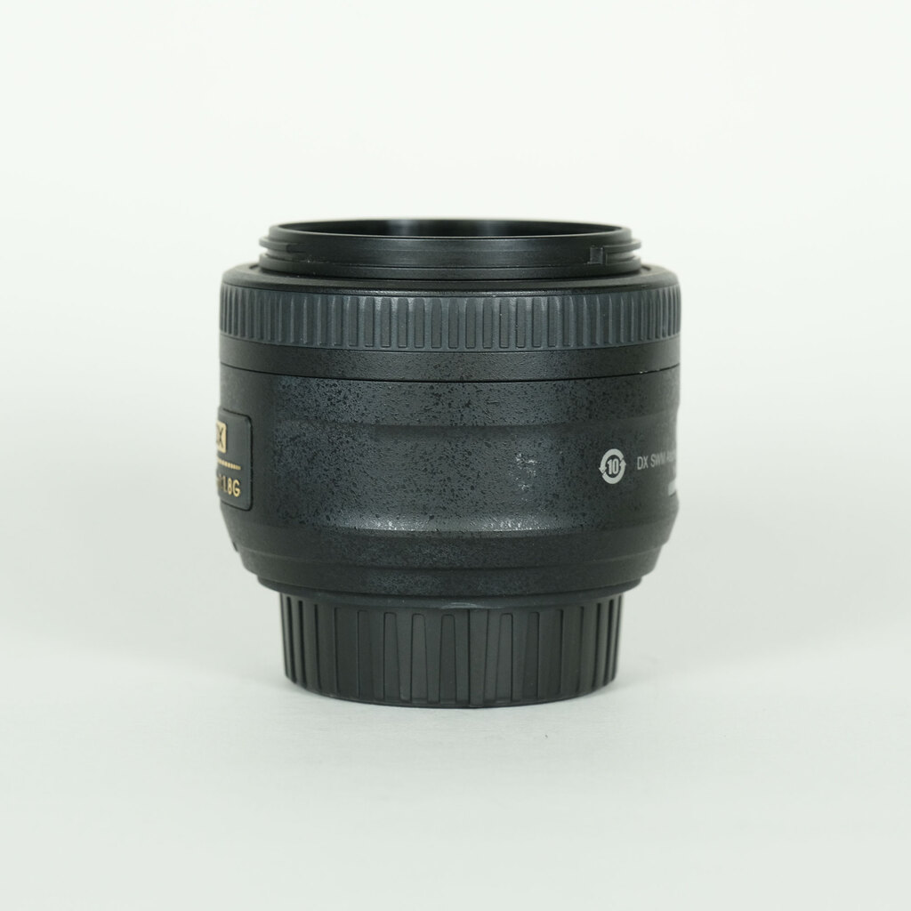 Nikon AF-S DX NIKKOR 35mm f/1.8Gの出品 | ONE SCENE（ワンシーン）