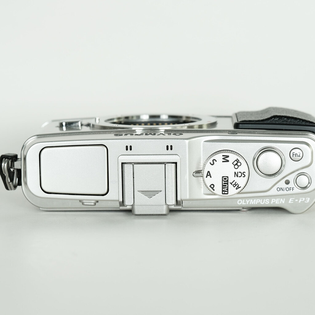 OLYMPUS PEN E-P3 ボディ シルバー
