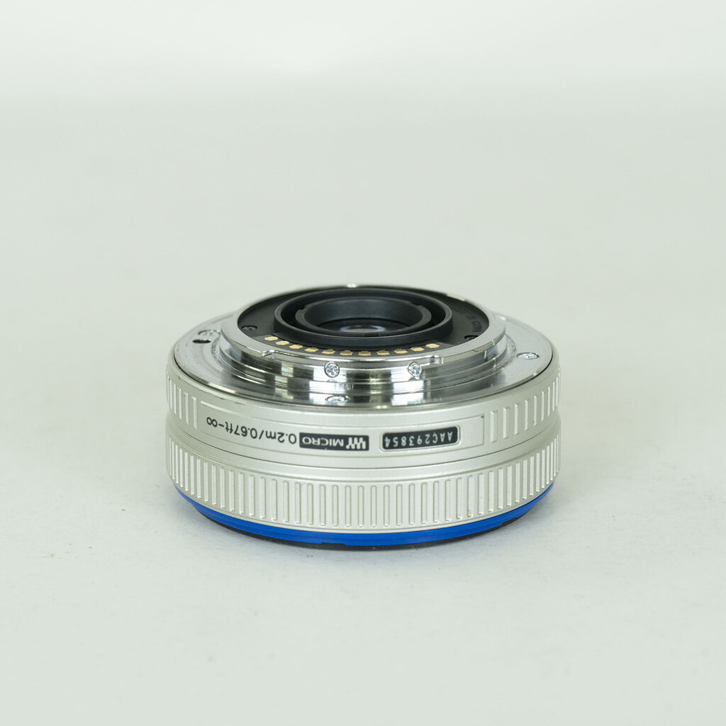OLYMPUS M.ZUIKO DIGITAL 17mm F2.8 シルバー