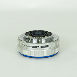 OLYMPUS M.ZUIKO DIGITAL 17mm F2.8 シルバー