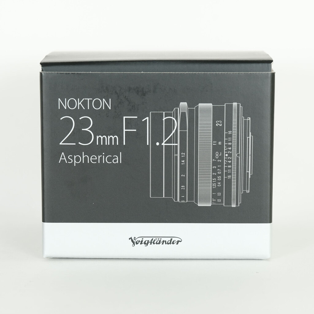 Voigtlander NOKTON 23mm F1.2 　美品　箱付き Amazon.com : Voigtlander Nokton 23mm f/1.2 Aspherical Lens for