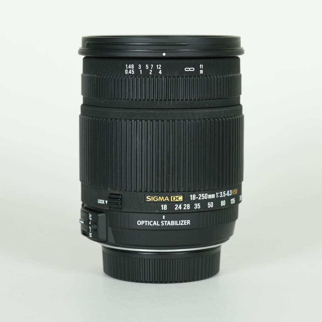 SIGMA 18-250mm F3.5-6.3 DC OS HSM [ニコンF用]