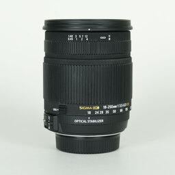 SIGMA 18-250mm F3.5-6.3 DC OS HSM [ニコンF用]