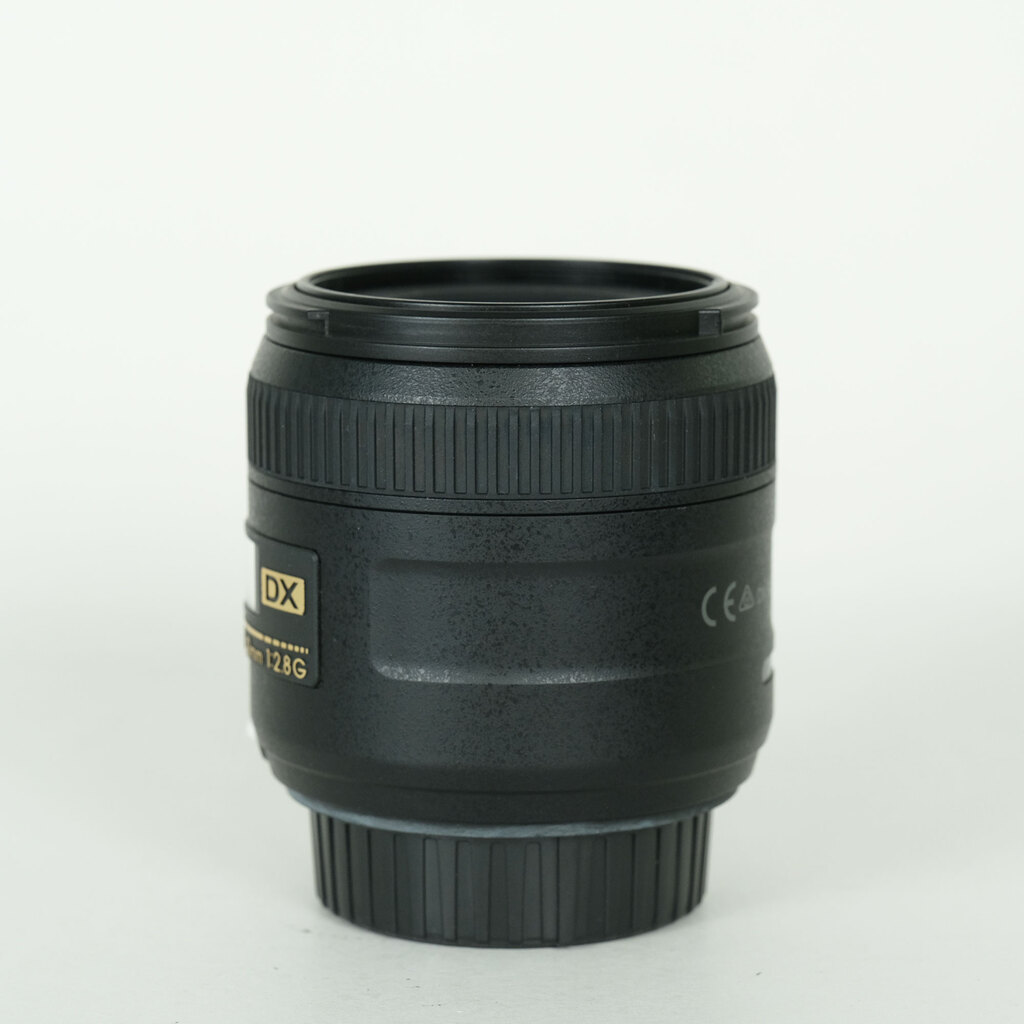 Nikon AF-S DX Micro NIKKOR 40mm f/2.8Gの出品 | ONE SCENE（ワンシーン）