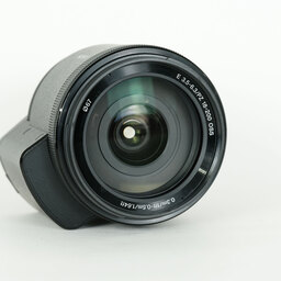 SONY E PZ 18-200mm F3.5-6.3 OSS SELP18200