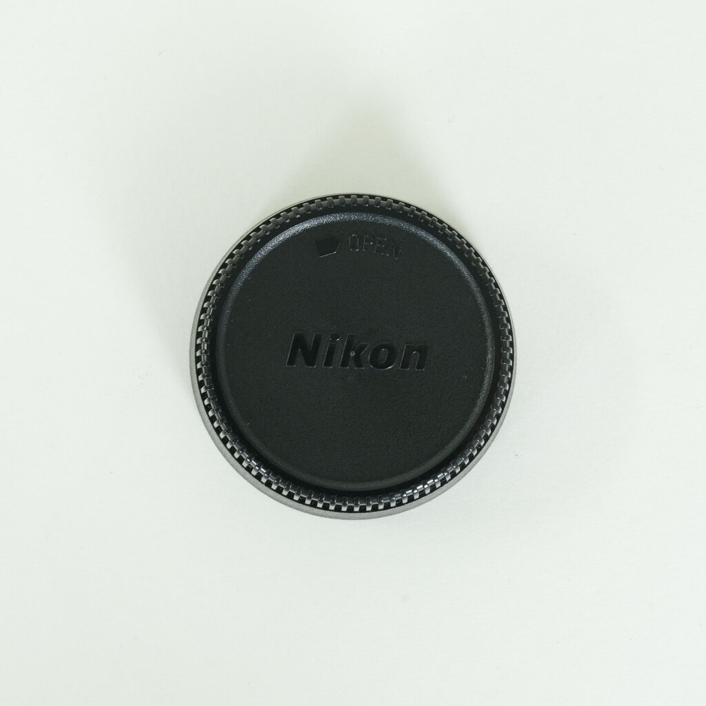 Nikon AF-S DX NIKKOR 18-55mm f3.5-5.6G VR II Nikon AF-S DX NIKKOR 18-55mm f3.5-5.6G VR II