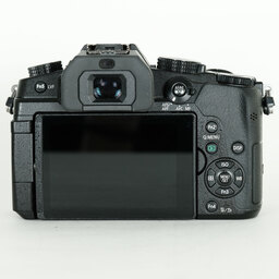 Panasonic LUMIX DMC-G8