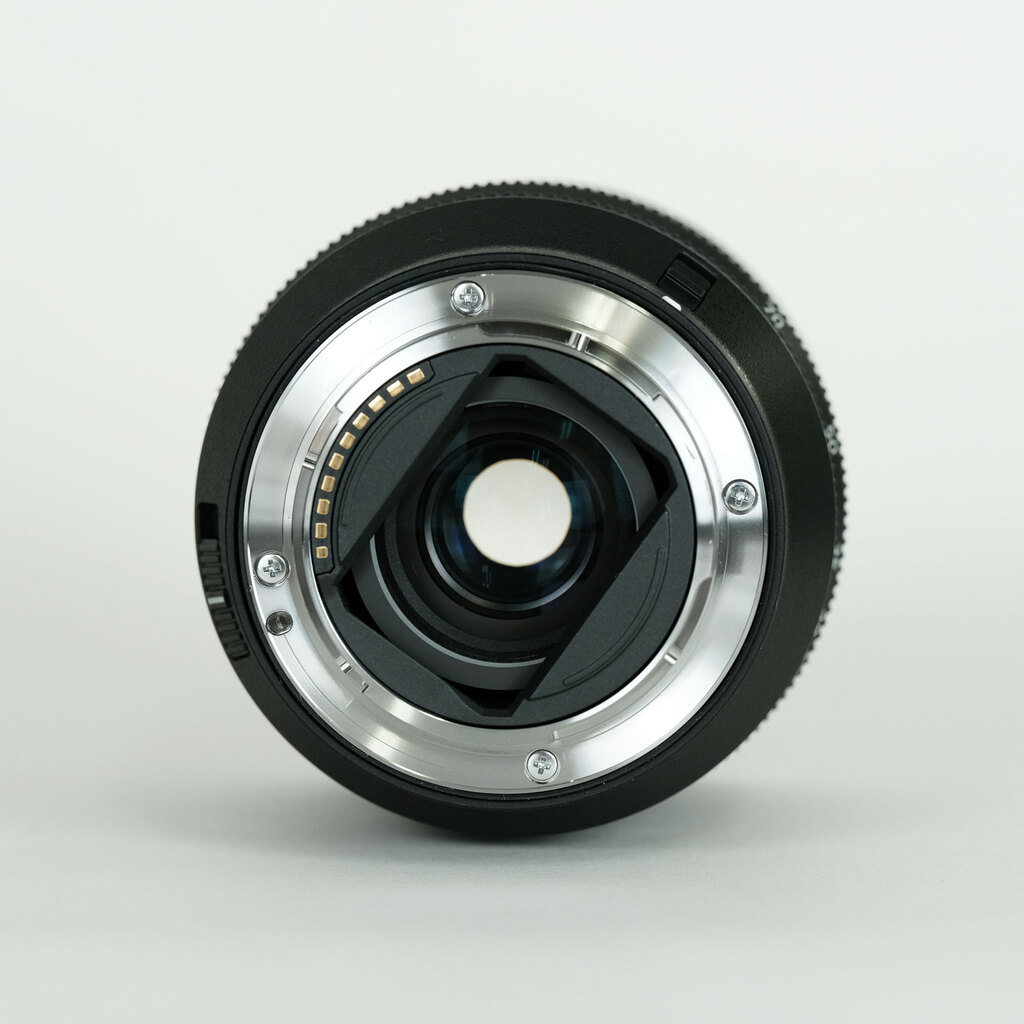 SONY FE 20-70mm F4 G SEL2070G