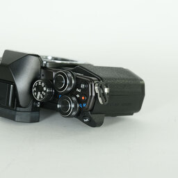 OLYMPUS OM-D E-M10 Mark II