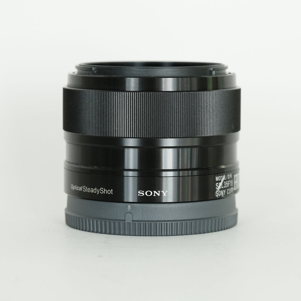 SONY E 35mm F1.8 OSS SEL35F18