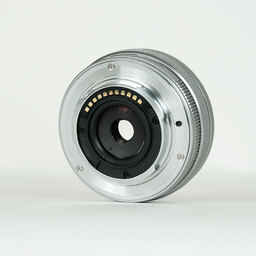 OLYMPUS M.ZUIKO DIGITAL ED 14-42mm F3.5-5.6 EZ シルバー