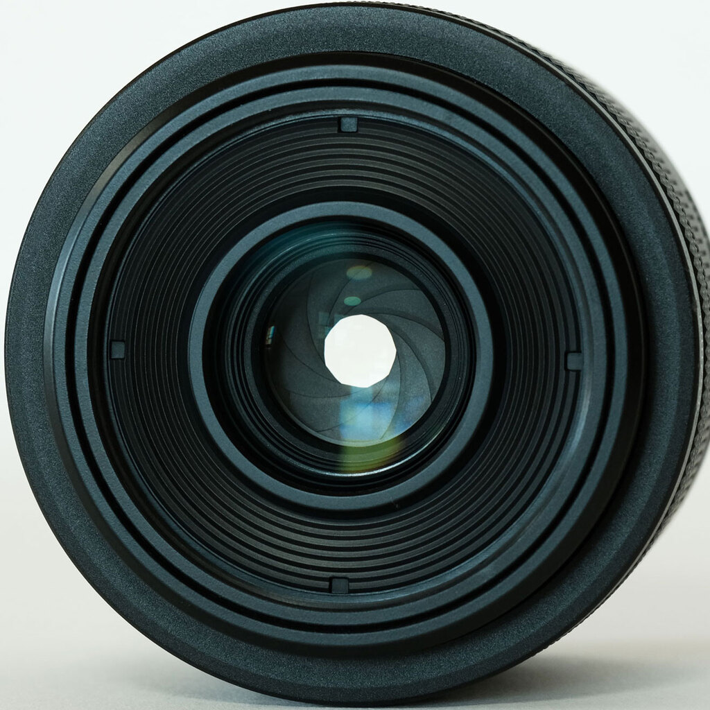 Canon RF35mm F1.8 MACRO IS STM