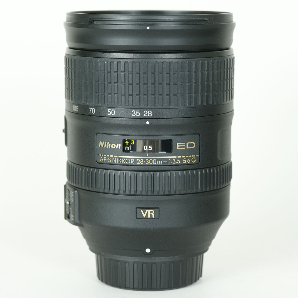 Nikon AF-S NIKKOR 28-300mm f/3.5-5.6G ED VR