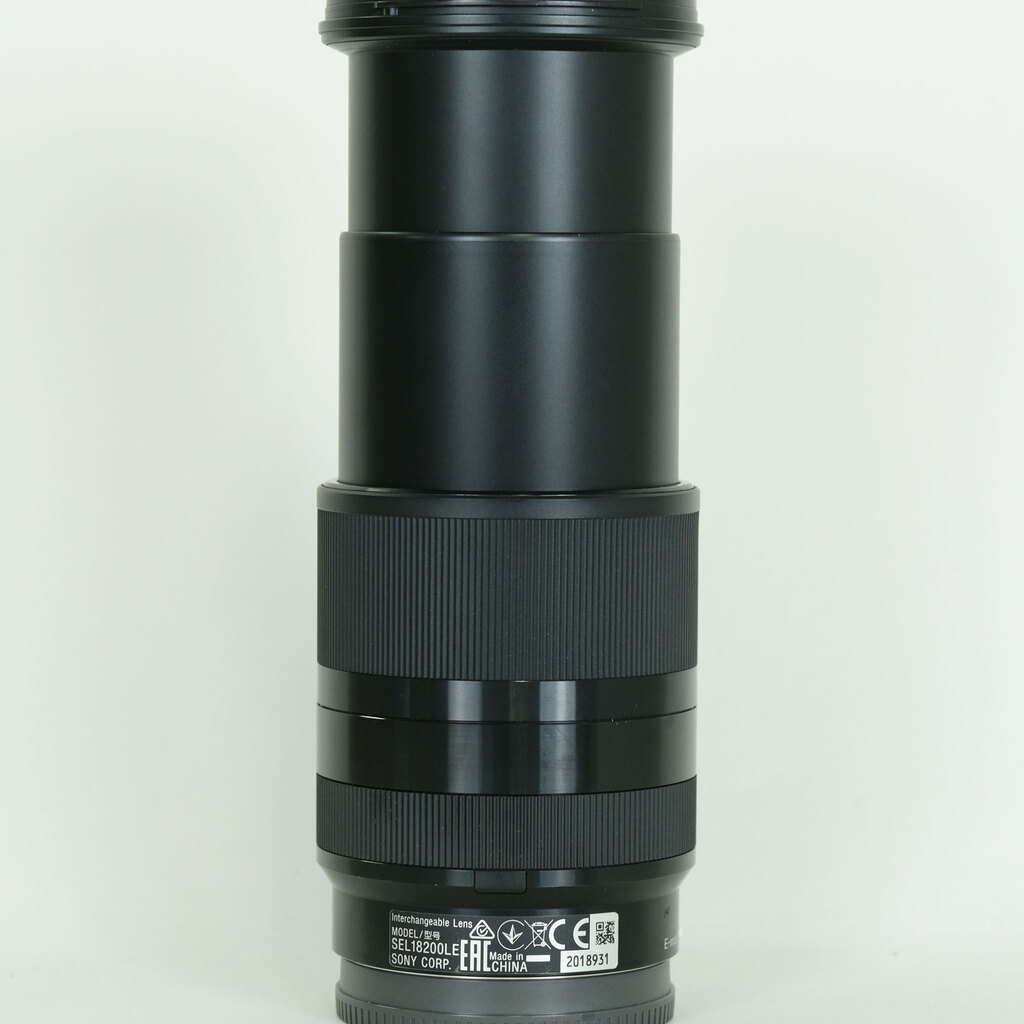 SONY E18-200mm F3.5-6.3 OSS LE SEL18200LE