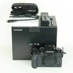 FUJIFILM X-T4