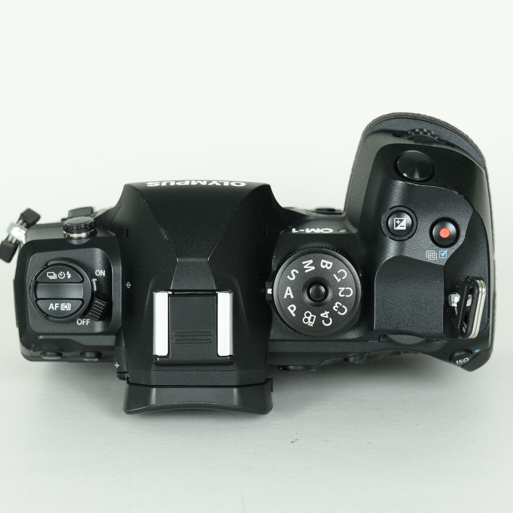 OM SYSTEM OM-1の出品 | ONE SCENE（ワンシーン）