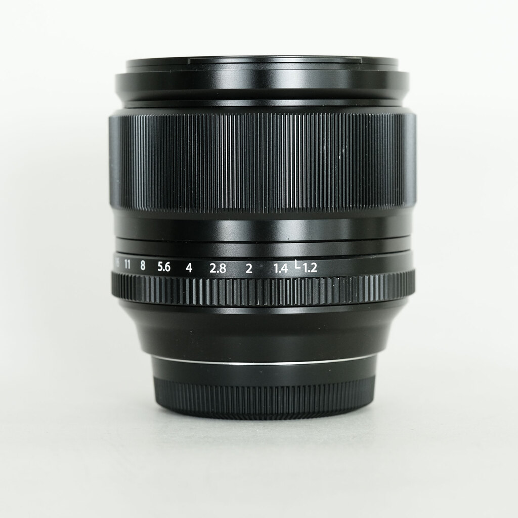 FUJIFILM XF56mmF1.2 R