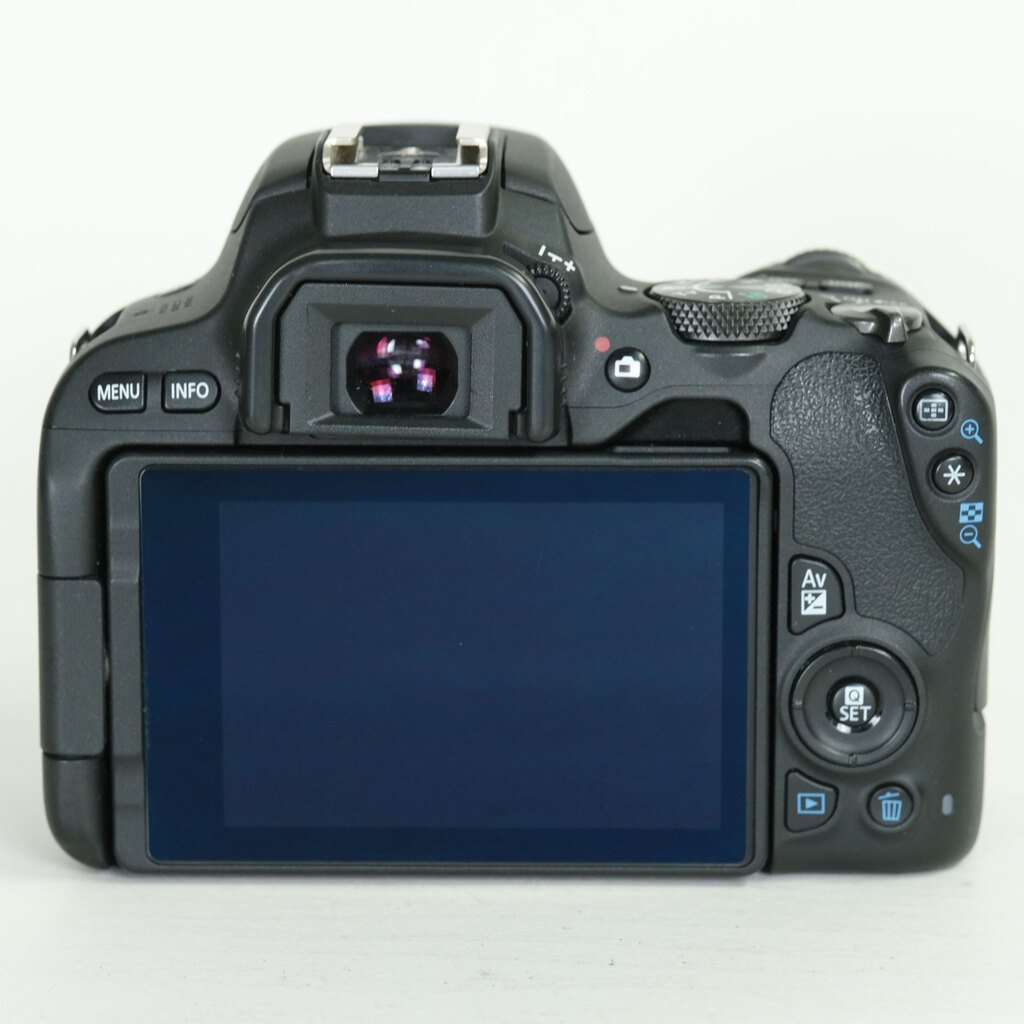 Canon EOS Kiss X9
