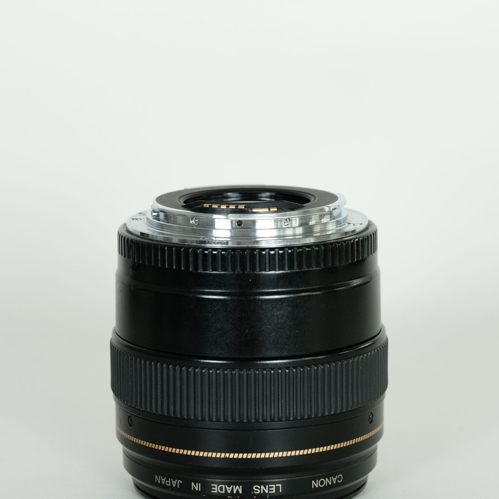 Canon EF100mm F2 USM