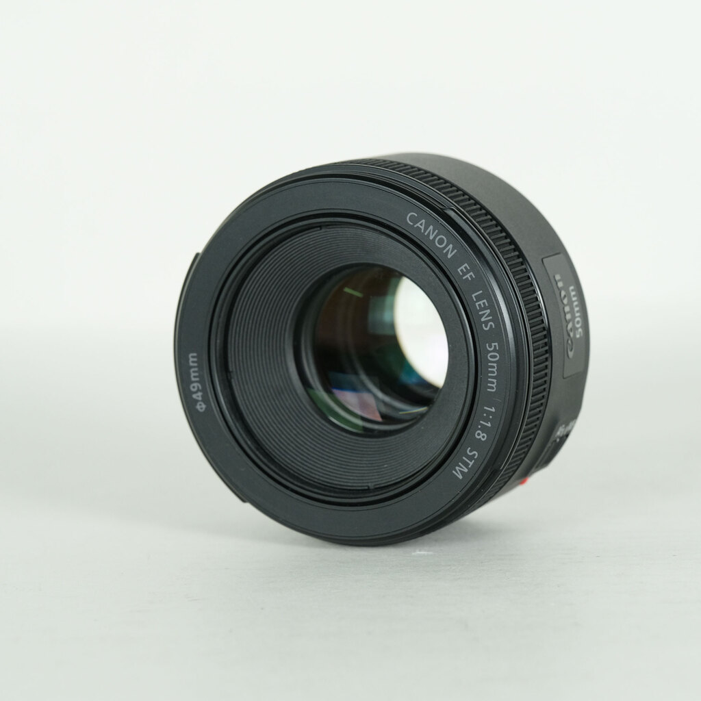 Canon EF50mm F1.8 STMの出品 | ONE SCENE（ワンシーン）