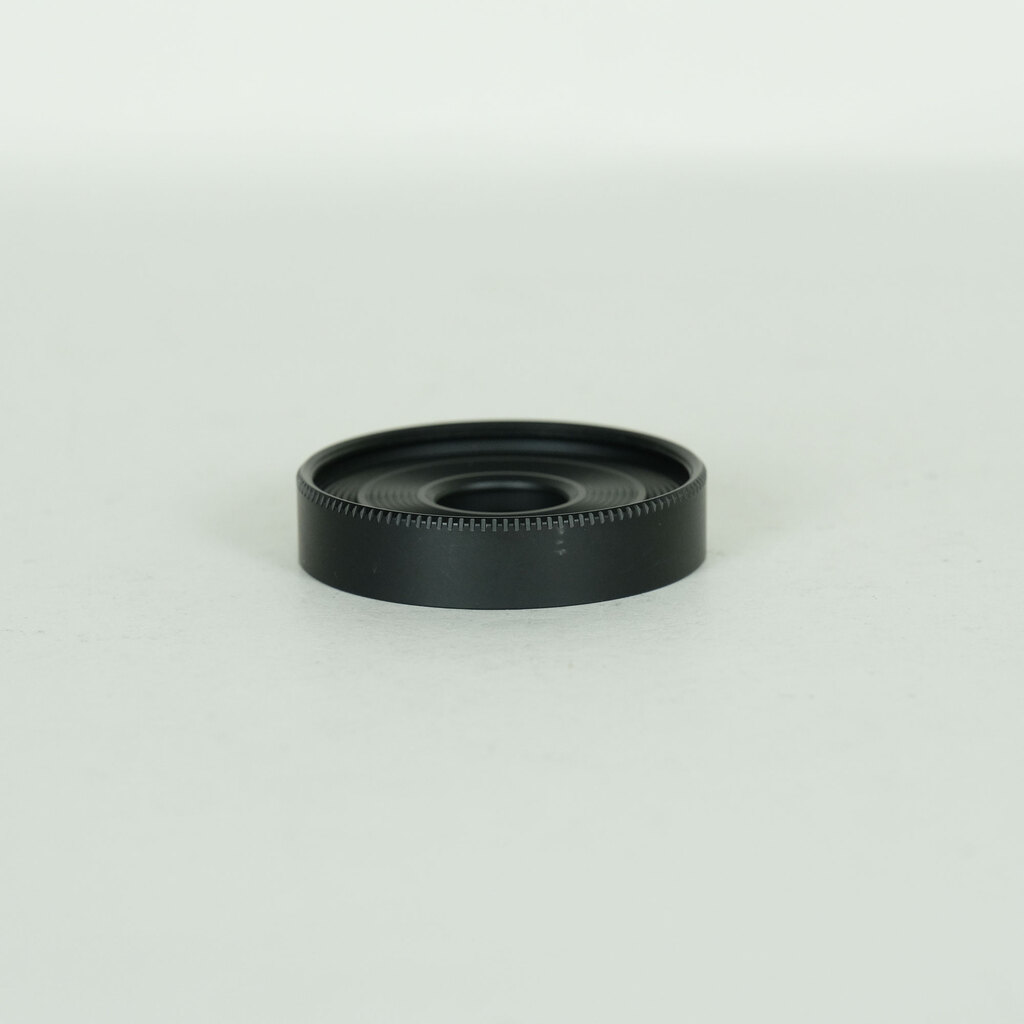 Canon EF-M28mm F3.5 マクロ IS STMの出品 | ONE SCENE（ワンシーン）