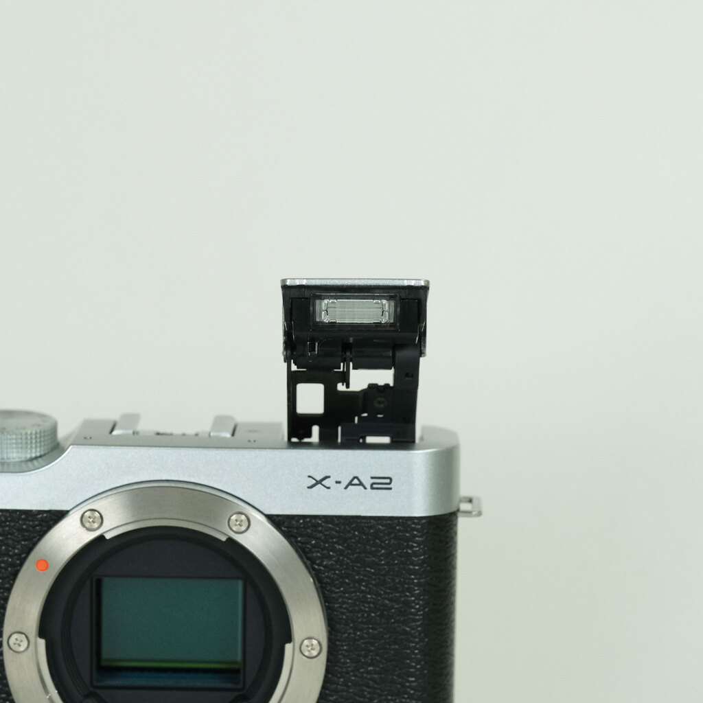 FUJIFILM X-A2 ボディ シルバー