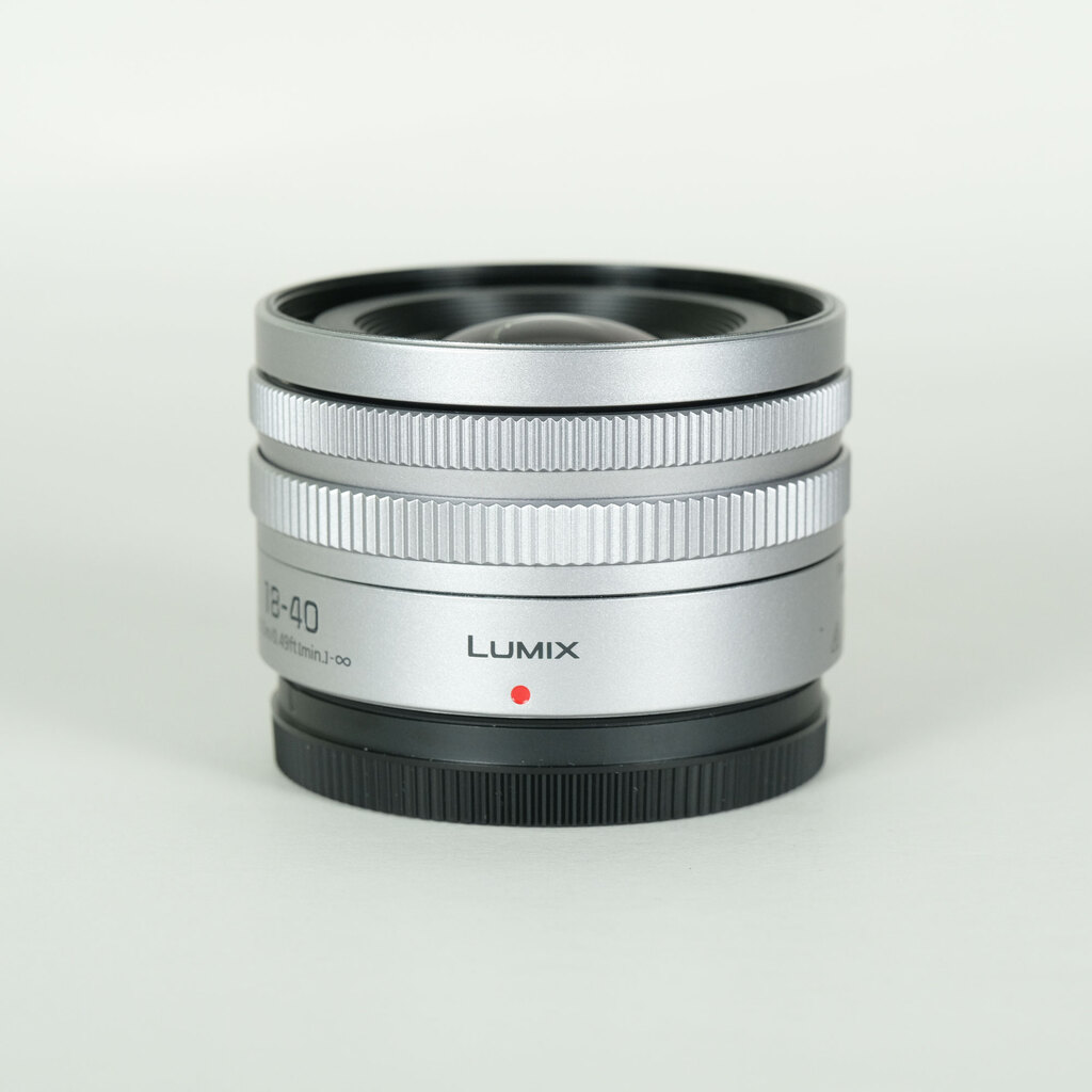 Panasonic LUMIX S 18-40mm F4.5-6.3の出品 | ONE SCENE（ワンシーン）