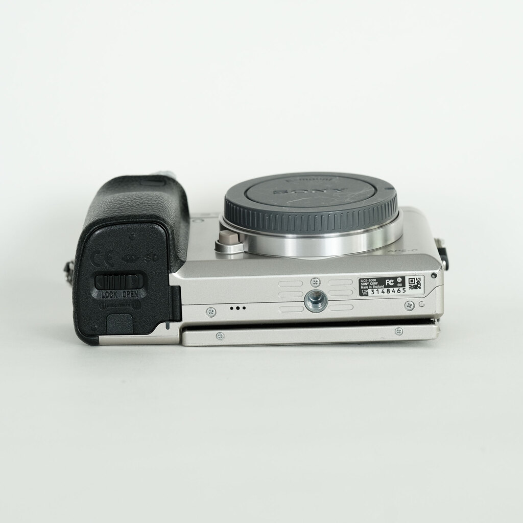 SONY α6000（ILCE-6000）