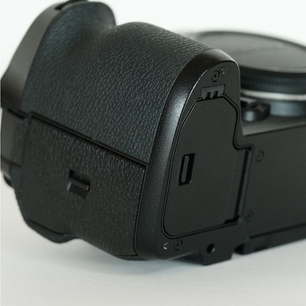 【美品】FUJIFILM X-H2 ボディのみ FUJIFILM X-H2の出品 | ONE SCENE（ワンシーン）