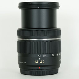 Panasonic LUMIX G VARIO 14-42mm F3.5-5.6 ASPH./MEGA O.I.S.