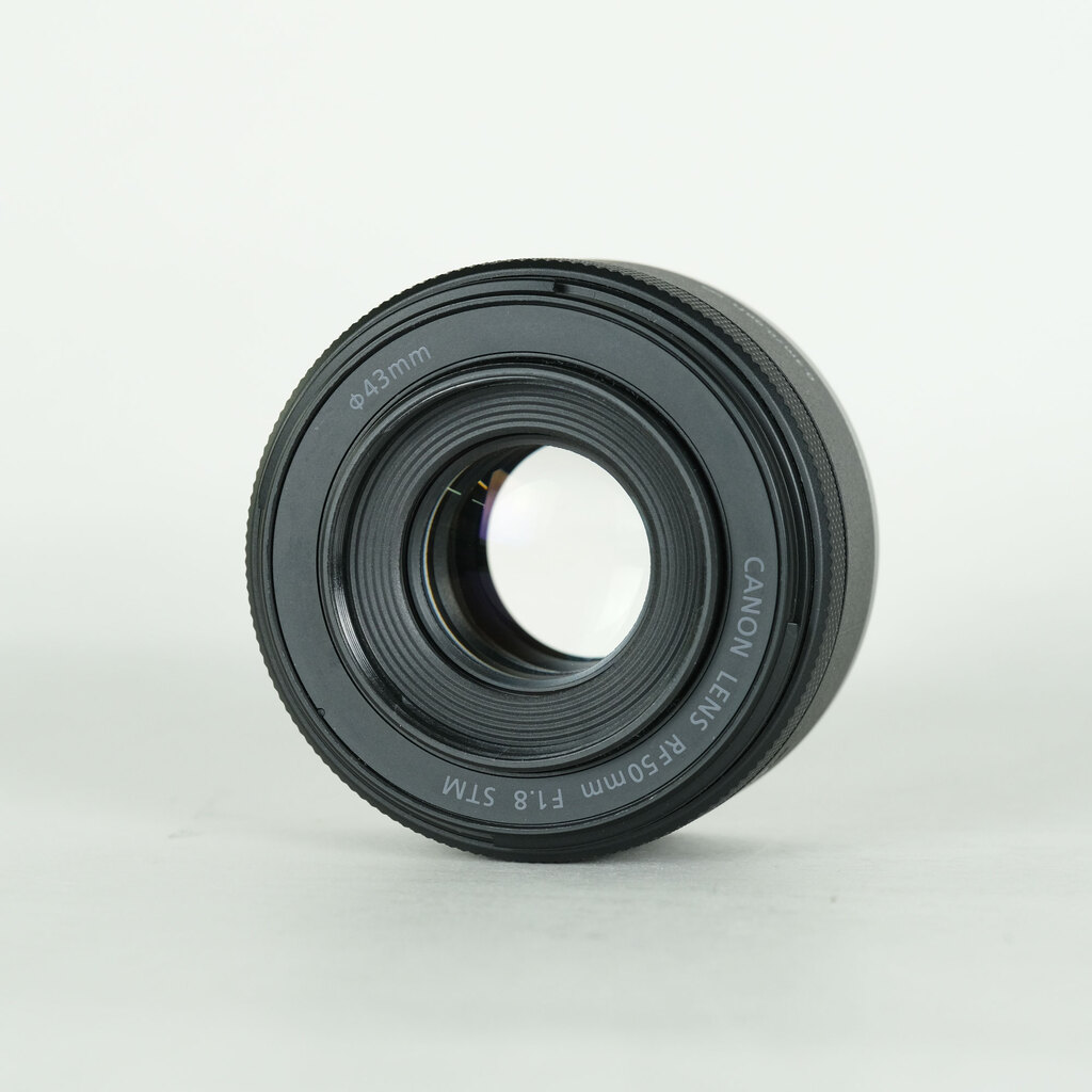 Canon RF50mm F1.8 STMの出品 | ONE SCENE（ワンシーン）