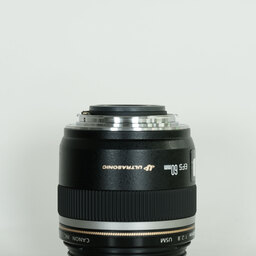 Canon EF-S60mm F2.8 マクロ USM Canon EF-S60mm F2.8 マクロ USM