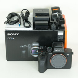 SONY α7S III(ILCE-7SM3) SONY α7S III(ILCE-7SM3)