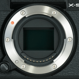 FUJIFILM X-S20
