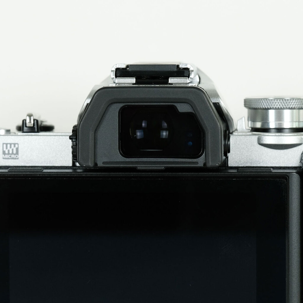 OLYMPUS OM-D E-M10 Mark IV