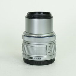 OLYMPUS M.ZUIKO DIGITAL 14-42mm F3.5-5.6IIR シルバー