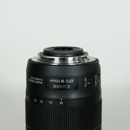 Canon EF-S18-135mm F3.5-5.6 IS USM