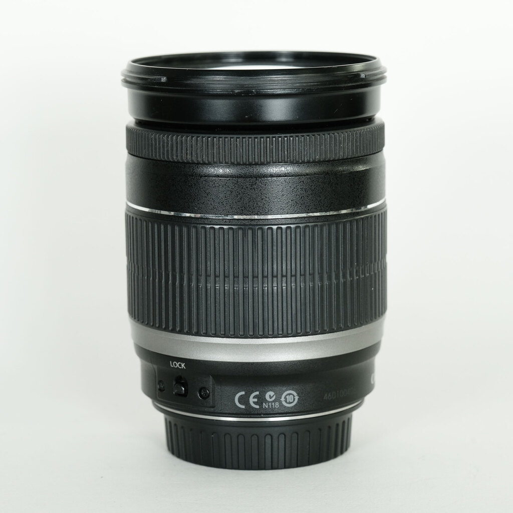 Canon EF-S18-200mm F3.5-5.6 IS