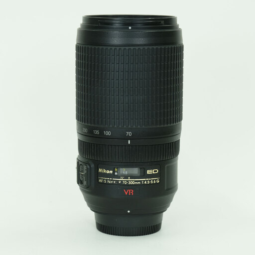 Nikon AF-S VR Zoom-Nikkor 70-300mm F4.5-5.6G IF-ED Nikon AF-S VR Zoom-Nikkor 70-300mm F4.5-5.6G IF-ED