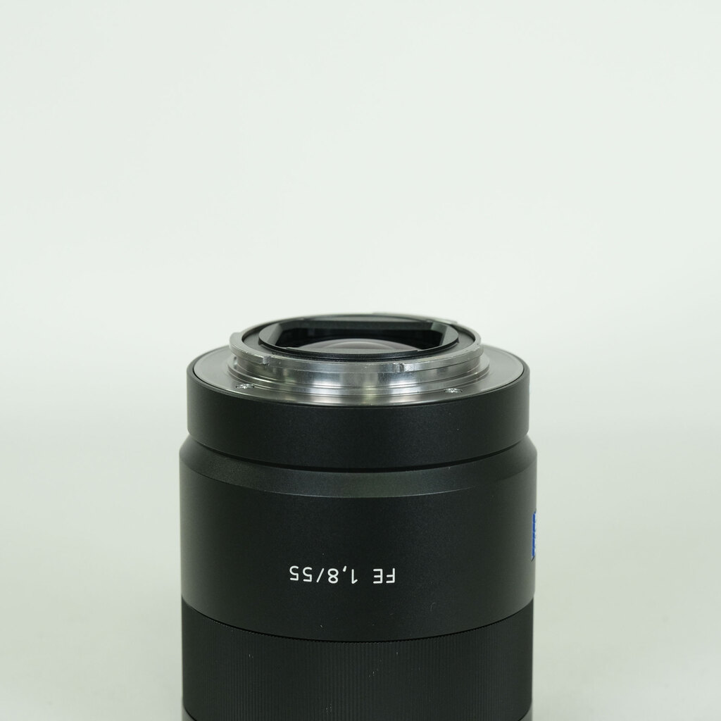 SONY Sonnar T* FE 55mm F1.8 ZA SEL55F18Z SONY Sonnar T* FE 55mm F1.8 ZA SEL55F18Z