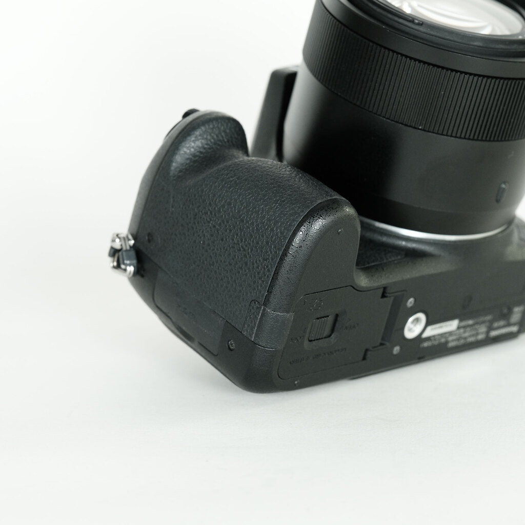 Panasonic LUMIX DMC-FZ1000