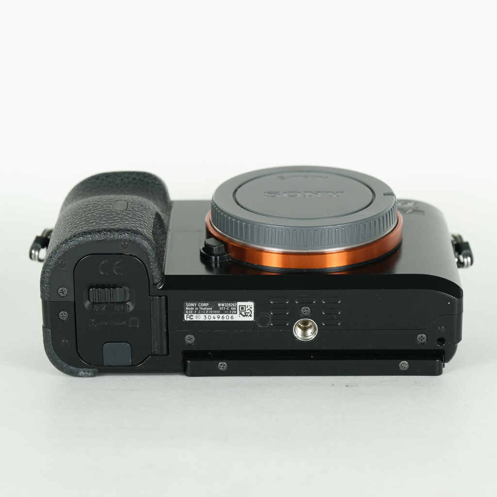 SONY α7（ILCE-7）の出品 | ONE SCENE（ワンシーン）